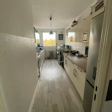 Apartment 1 In Einer 2 Zu Vermieten Wg Anfragen Bitte Nur Von Frauen Berlin