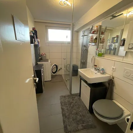 1 In Einer 2 Zu Vermieten Wg